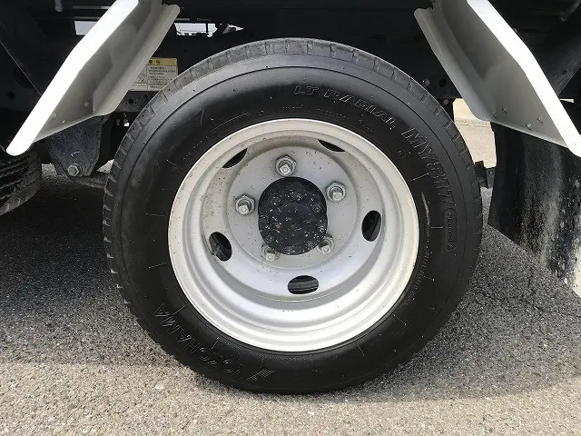 いすゞ エルフ 2RG-NJR88AT(2WD)の写真29