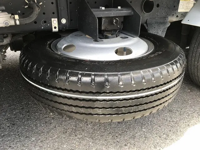 いすゞ エルフ 2RG-NJR88AT(2WD)の写真32