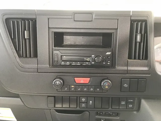 いすゞ エルフ 2RG-NJR88AT(2WD)の写真37