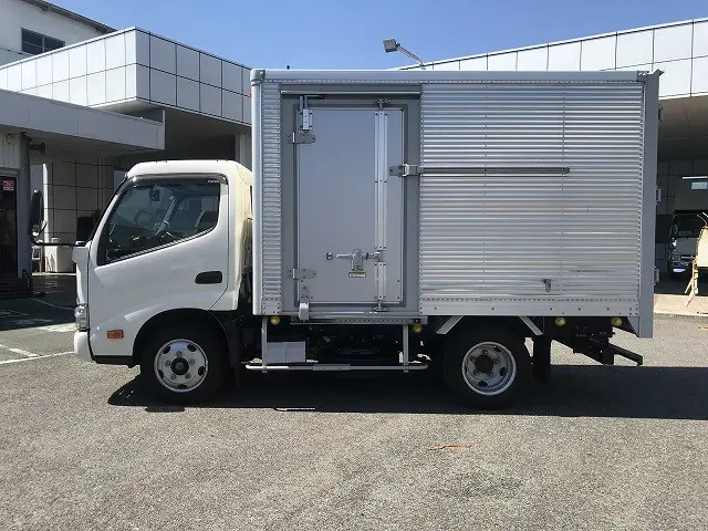 日野 デュトロ 2RG-XZU605M(2WD)の写真7