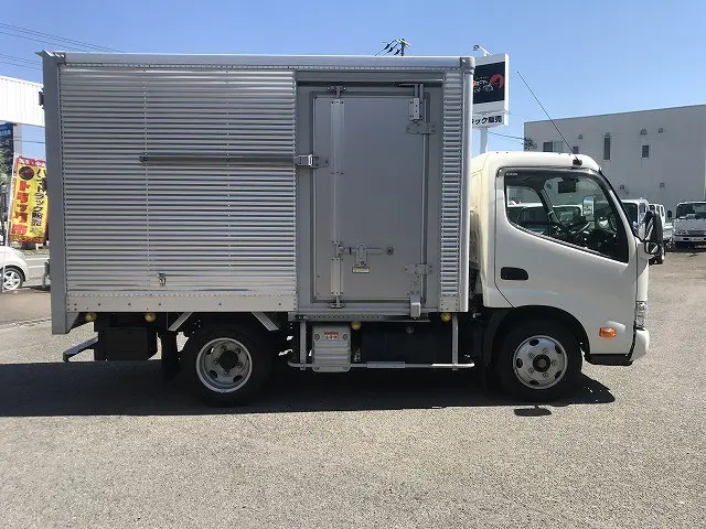 日野 デュトロ 2RG-XZU605M(2WD)の写真8