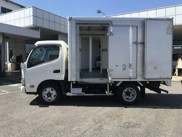 日野 デュトロ 2RG-XZU605M(2WD)の写真14