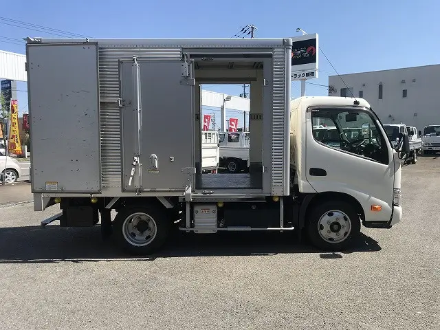 日野 デュトロ 2RG-XZU605M(2WD)の写真15