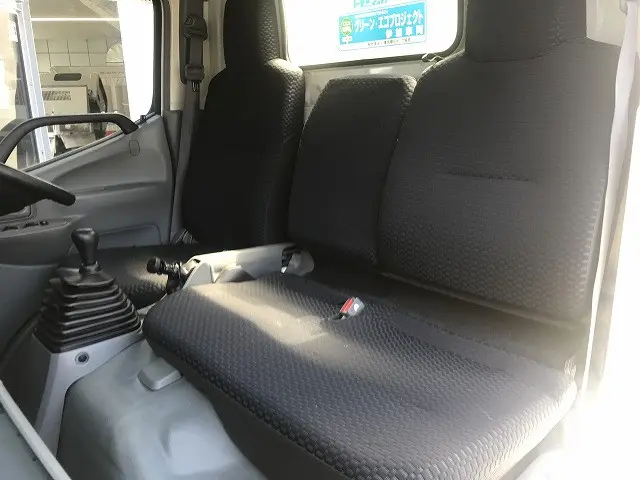 日野 デュトロ 2RG-XZU605M(2WD)の写真39