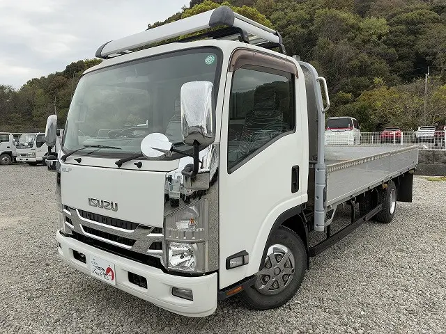 いすゞ エルフ TRG-NPR85AR(2WD)の写真1