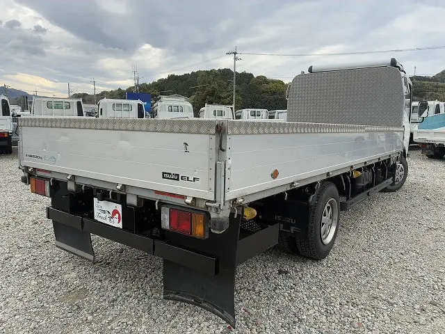 いすゞ エルフ TRG-NPR85AR(2WD)の写真8