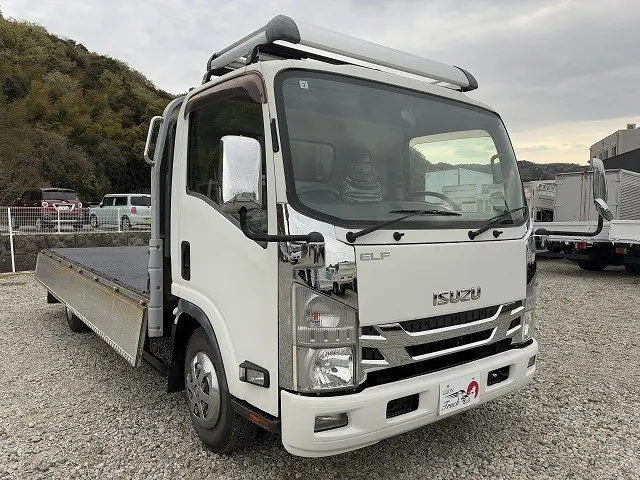 いすゞ エルフ TRG-NPR85AR(2WD)の写真10