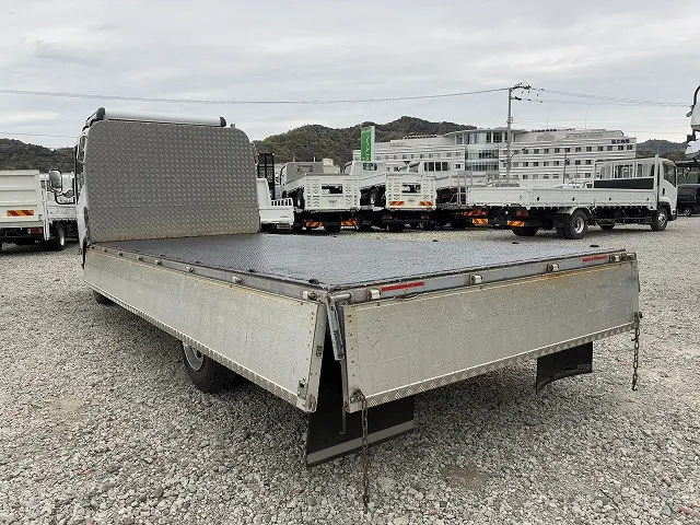 いすゞ エルフ TRG-NPR85AR(2WD)の写真13