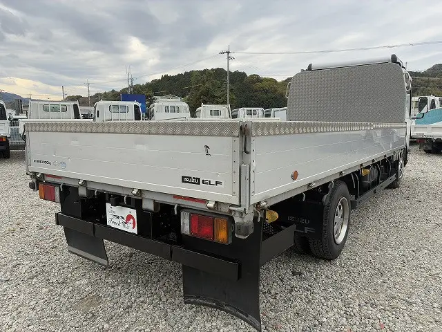 いすゞ エルフ TRG-NPR85AR(2WD)の写真28