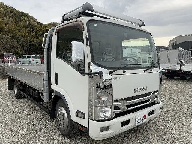 いすゞ エルフ TRG-NPR85AR(2WD)の写真29
