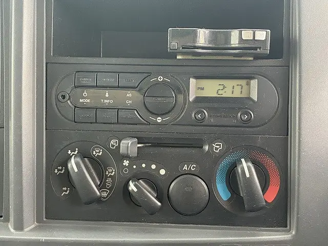 いすゞ エルフ TRG-NPR85AR(2WD)の写真30