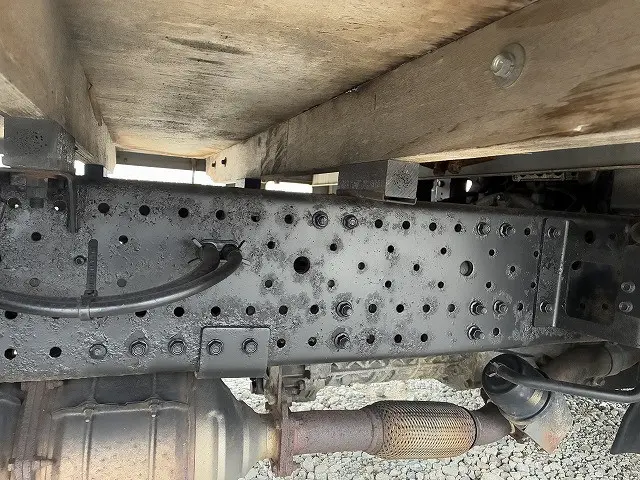 いすゞ エルフ TRG-NPR85AR(2WD)の写真38