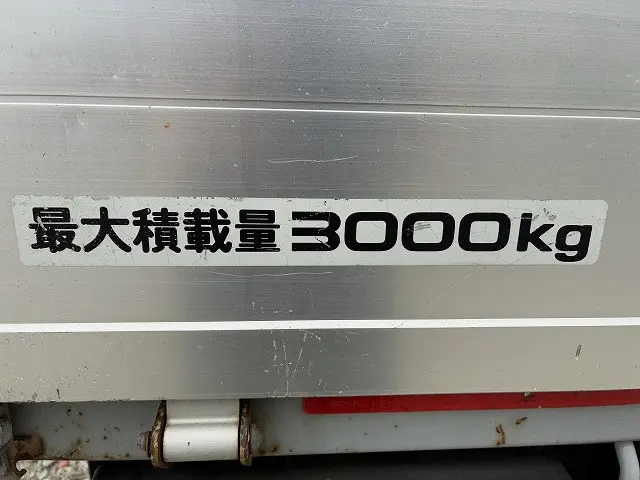 いすゞ エルフ TRG-NPR85AR(2WD)の写真41