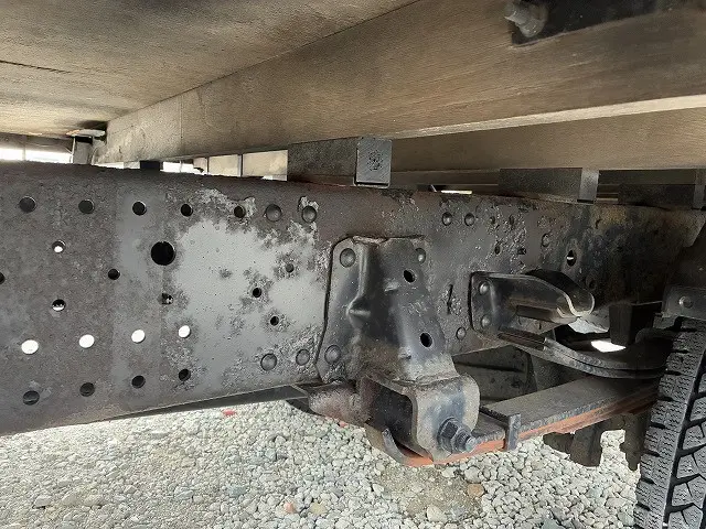 いすゞ エルフ TRG-NPR85AR(2WD)の写真44