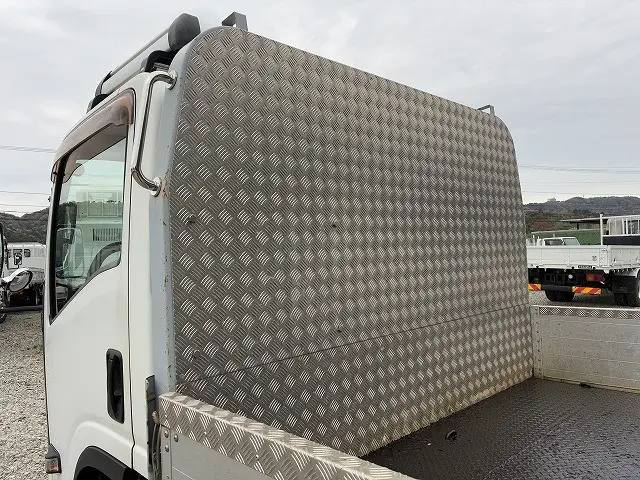 いすゞ エルフ TRG-NPR85AR(2WD)の写真47