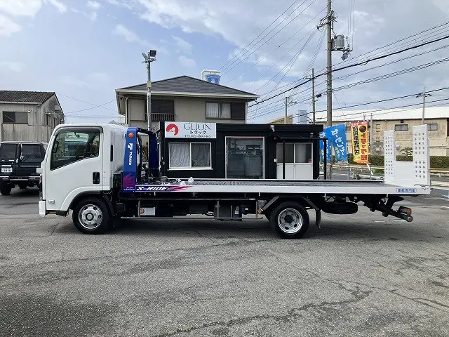 いすゞ エルフ 2RG-NPR88AM(2WD)の写真4