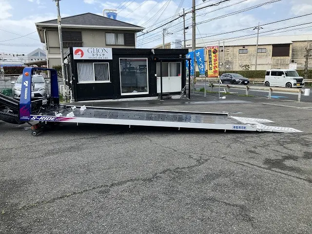 いすゞ エルフ 2RG-NPR88AM(2WD)の写真9