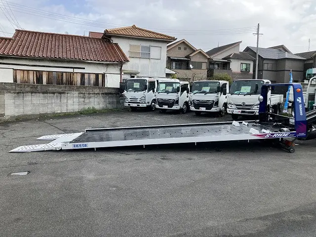 いすゞ エルフ 2RG-NPR88AM(2WD)の写真10