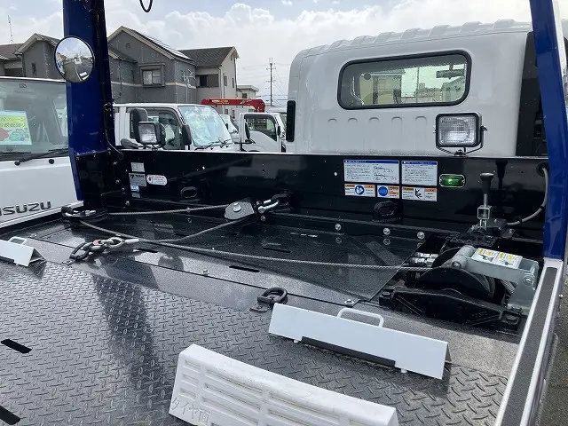 いすゞ エルフ 2RG-NPR88AM(2WD)の写真25