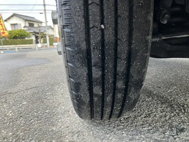 いすゞ エルフ 2RG-NPR88AM(2WD)の写真30