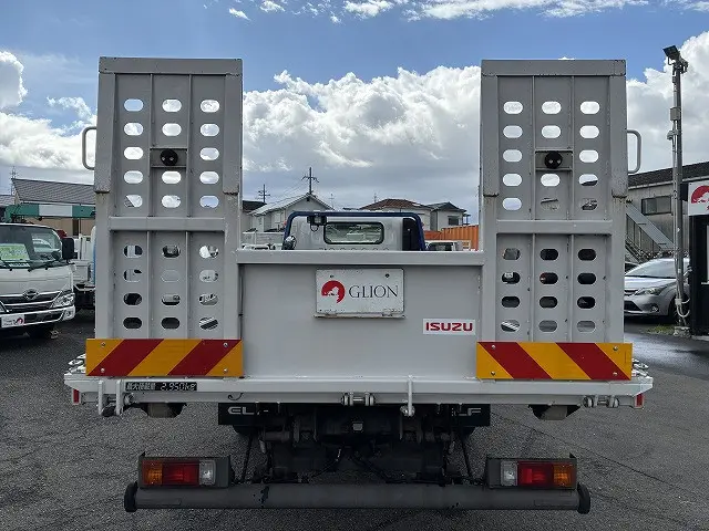 いすゞ エルフ 2RG-NPR88AM(2WD)の写真7