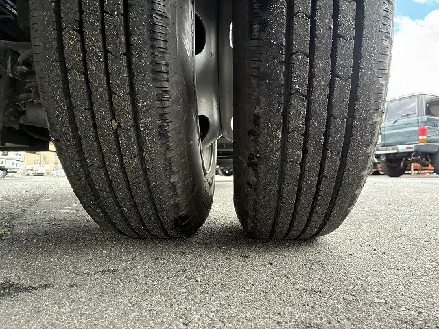 いすゞ エルフ 2RG-NPR88AM(2WD)の写真26