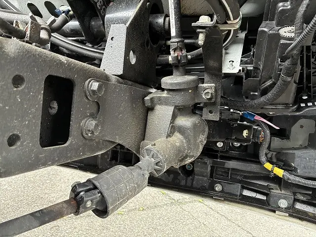 いすゞ エルフ 2RG-NPR88AM(2WD)の写真44