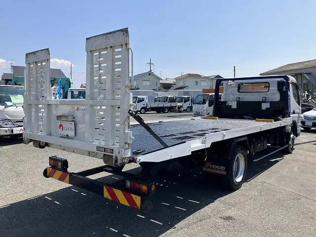 三菱 キャンター 2RG-FEB80(2WD)の写真8