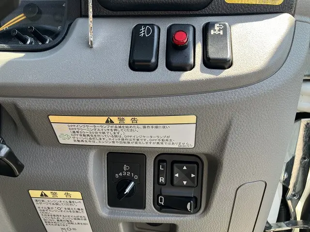 三菱 キャンター 2RG-FEB80(2WD)の写真33