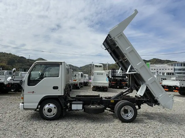 いすゞ エルフ KR-NKR81ED(2WD)の写真4