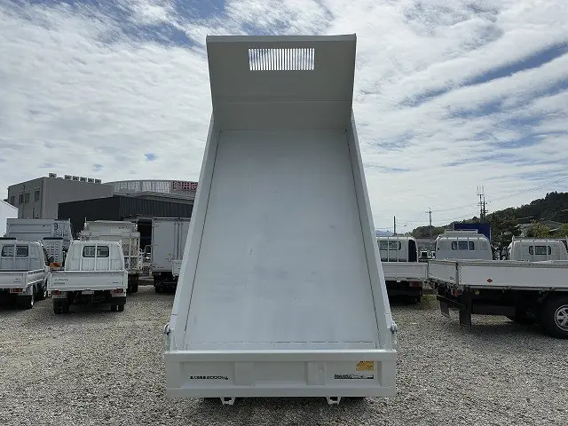 いすゞ エルフ KR-NKR81ED(2WD)の写真7