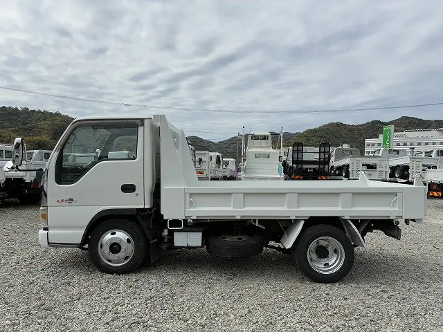 いすゞ エルフ KR-NKR81ED(2WD)の写真11