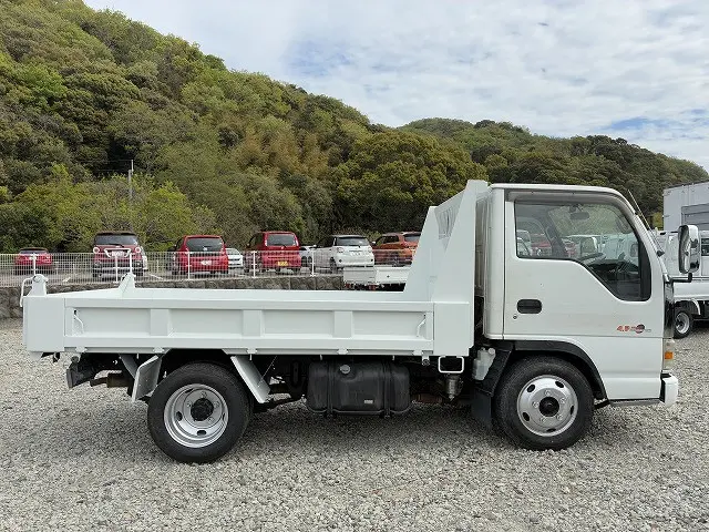 いすゞ エルフ KR-NKR81ED(2WD)の写真12