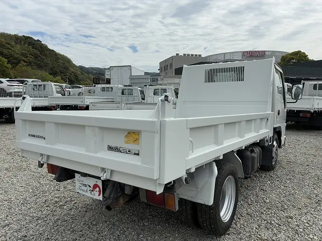 いすゞ エルフ KR-NKR81ED(2WD)の写真15