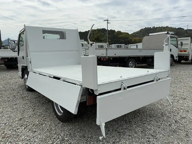 いすゞ エルフ KR-NKR81ED(2WD)の写真38