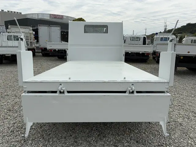 いすゞ エルフ KR-NKR81ED(2WD)の写真39