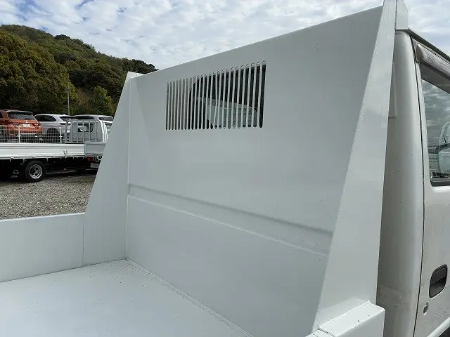 いすゞ エルフ KR-NKR81ED(2WD)の写真44