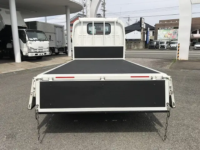 いすゞ エルフ 2RG-NJR88A(2WD)の写真12