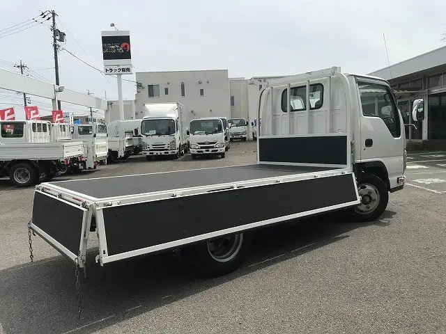 いすゞ エルフ 2RG-NJR88A(2WD)の写真13