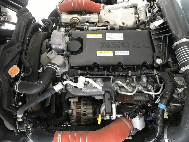 いすゞ エルフ 2RG-NJR88A(2WD)の写真18