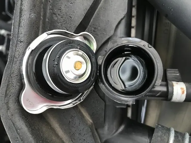 いすゞ エルフ 2RG-NJR88A(2WD)の写真24