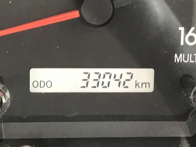 いすゞ エルフ 2RG-NJR88A(2WD)の写真33