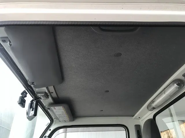 いすゞ エルフ 2RG-NJR88A(2WD)の写真36