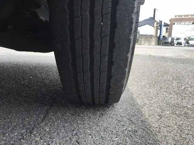 いすゞ エルフ 2RG-NJR88A(2WD)の写真44