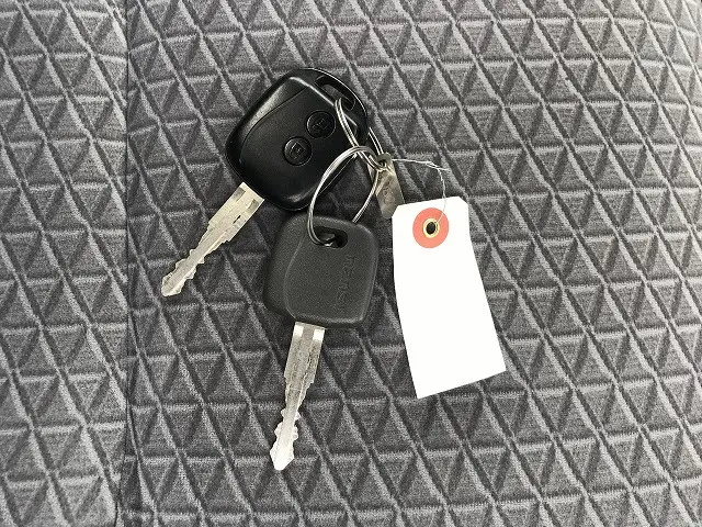 いすゞ エルフ 2RG-NJR88A(2WD)の写真48