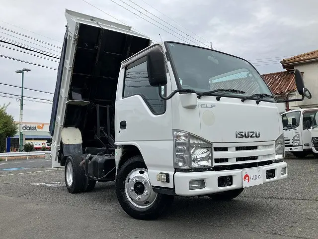 いすゞ エルフ TKG-NKR85AD(2WD)の写真3