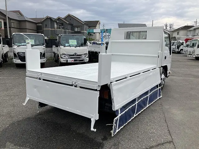 いすゞ エルフ TKG-NKR85AD(2WD)の写真22