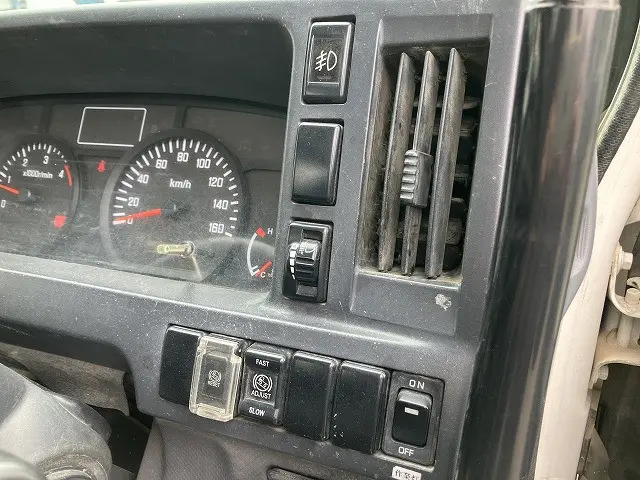 いすゞ エルフ TKG-NKR85AD(2WD)の写真38