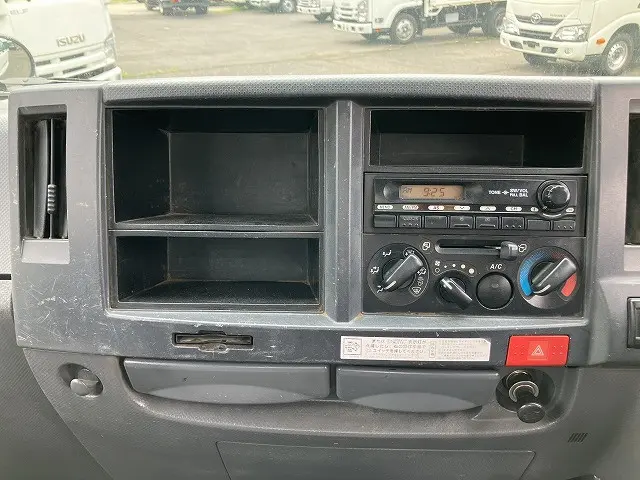 いすゞ エルフ TKG-NKR85AD(2WD)の写真42