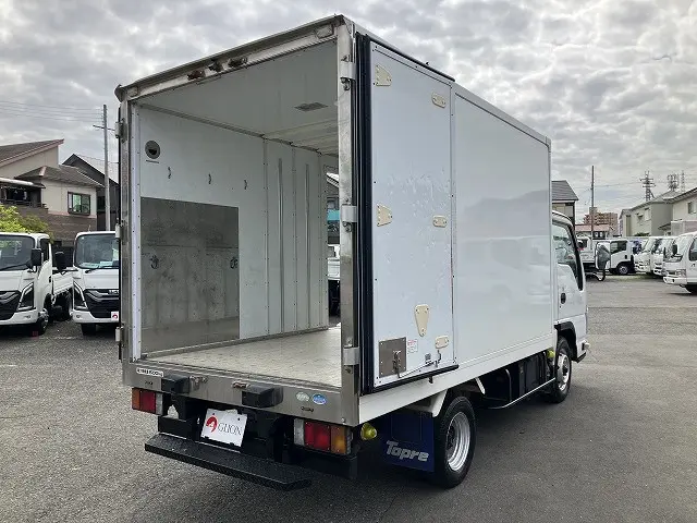 いすゞ エルフ TKG-NHR85AN(2WD)の写真15